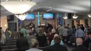 Praise and worship at 14th Ave Gospel Mission Church