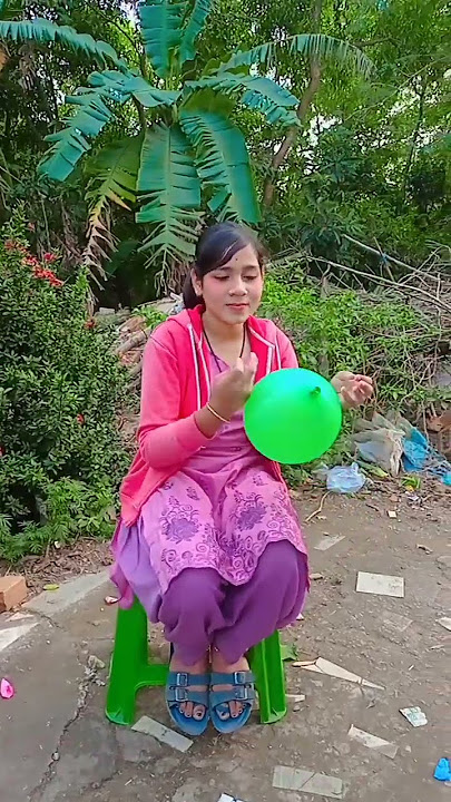 #comedy #funny #balloon #prank #shots #funnycomedy queen gugu and jhuman