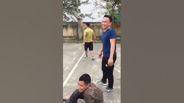 Pha xử lý bóng chuyền cồng kềnh nhất - đẳng cấp