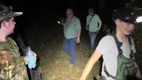 👉Preacher goes 🦝 hunting @DeepSouthCutlery #coonhunting #coonhound #hunting #southernnights #edc 