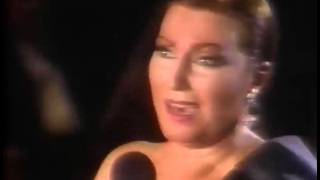 Video thumbnail of "Rocío Jurado | Saeta a la Virgen de la Macarena (Directo, 1988)"