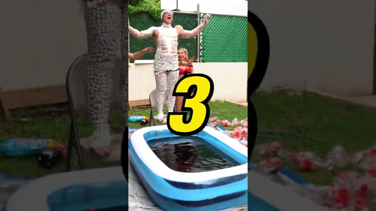 5000 MENTOS VS POOL OF COKE Shorts