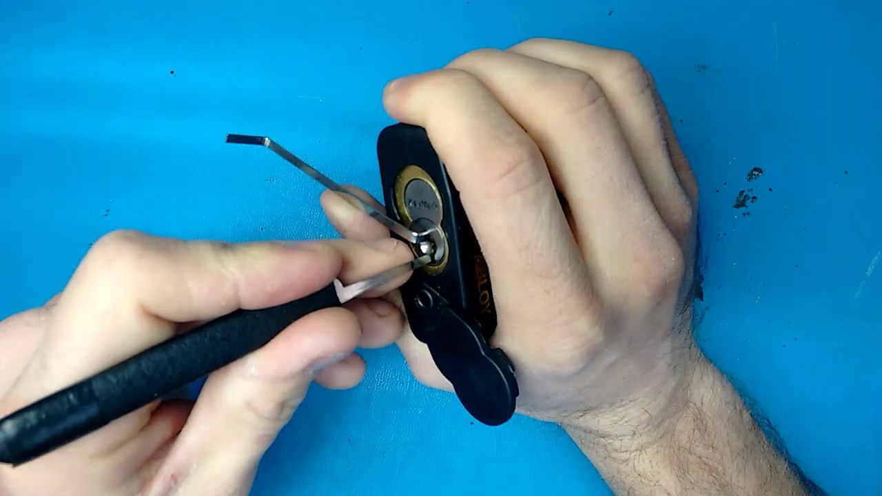 Keymark Keys KeyMark SFIC picked to control - YouTube