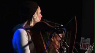 Webb Sisters - Calling This A Life.flv