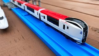 Assemble a Plarail Advance track layout | SERIES E259 NARITA EXPRESS | long_long_shinkansen