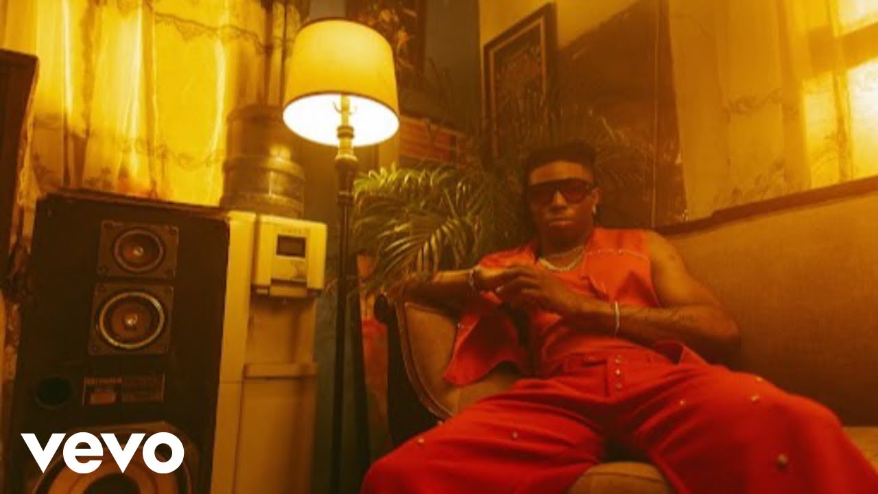 FOLA - you (Official Video) FOLA - you (Official Video)