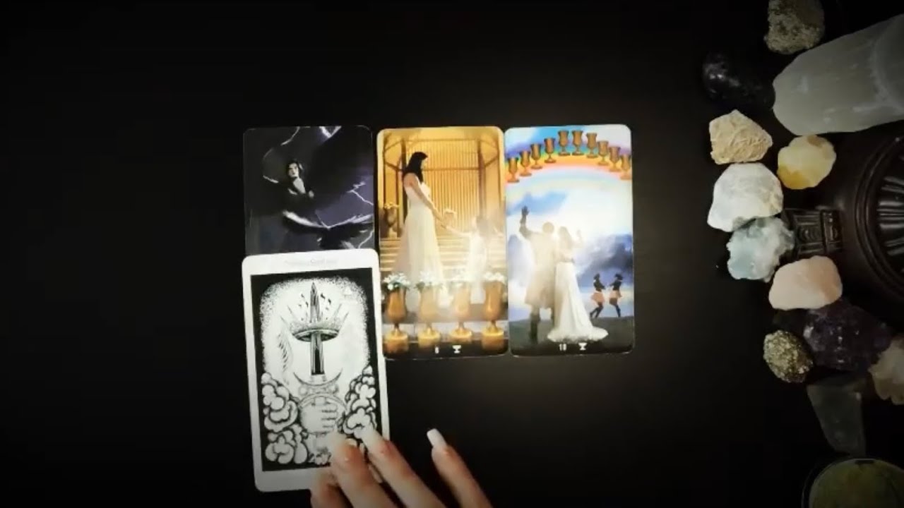 💌SOMEONE MISSES YOU AND WANTS YOU BACK. Twin Flame/Soulmate/Love Tarot