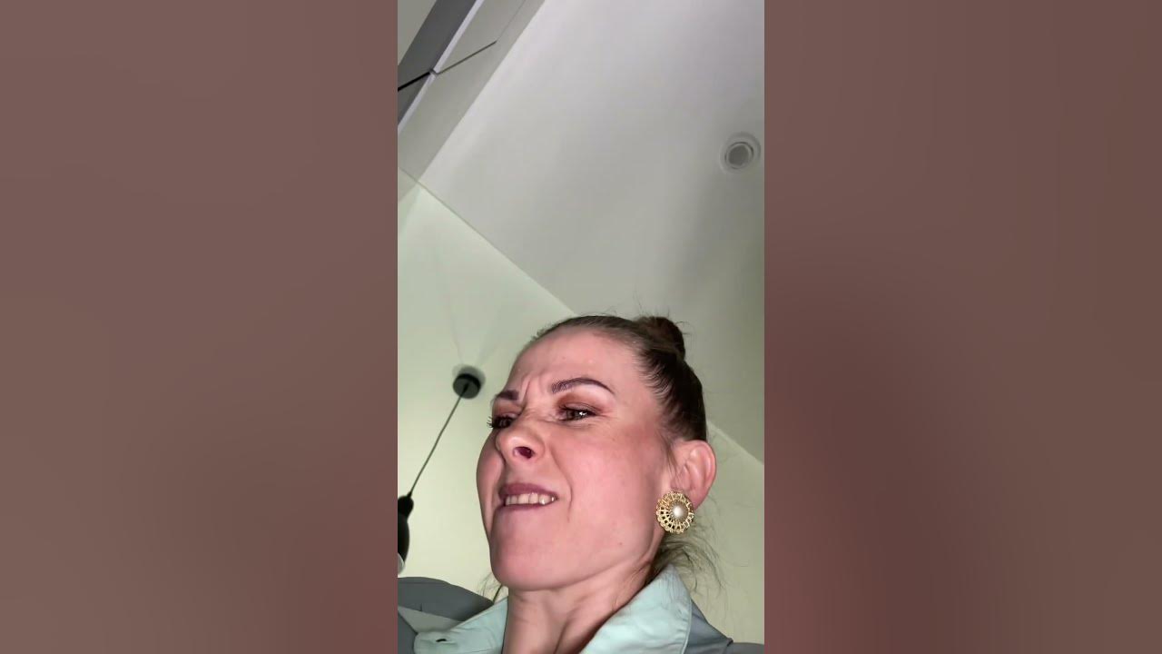 Мать помогла дочери воспитать парня - YouTube