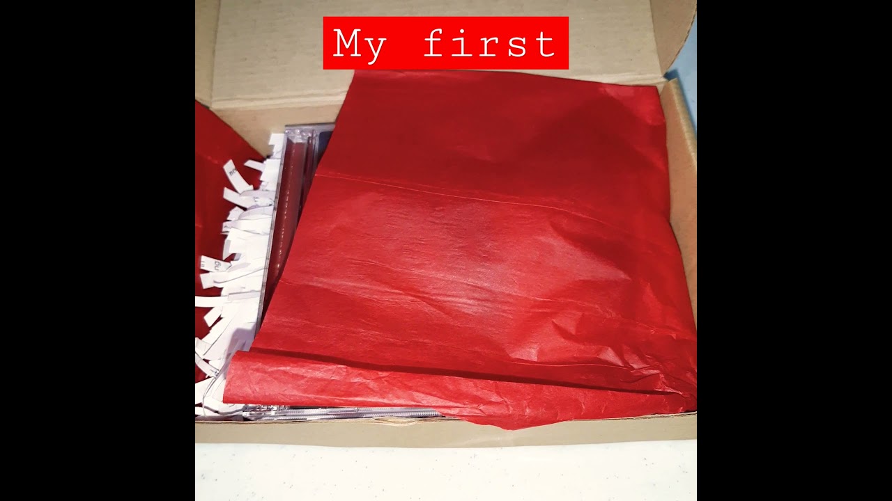 My first SIGNED album 😭❤ 