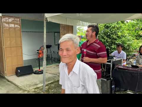Video [ nữ nhạc công] Hãy yên lòng mẹ ơi | anh ấy bảo a thấy... - youtube