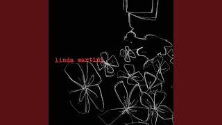 Video thumbnail of "Linda Martini - Lição De Vôo Nº 1"