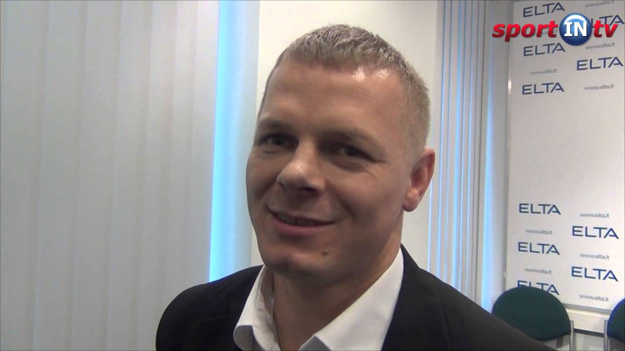 ケスタティス・スミルノヴァス