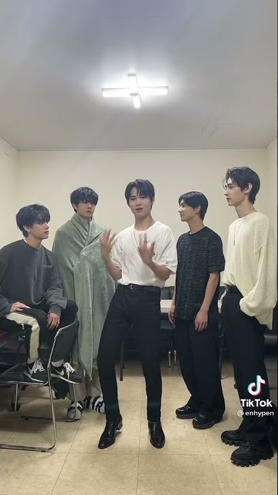 Niki's 'Heartbreak Anniversary' with hyungs - Enhypen Tiktok