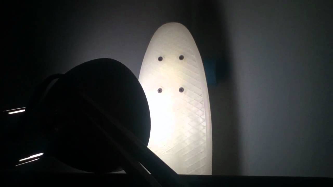 Penny board - Glow in the dark.