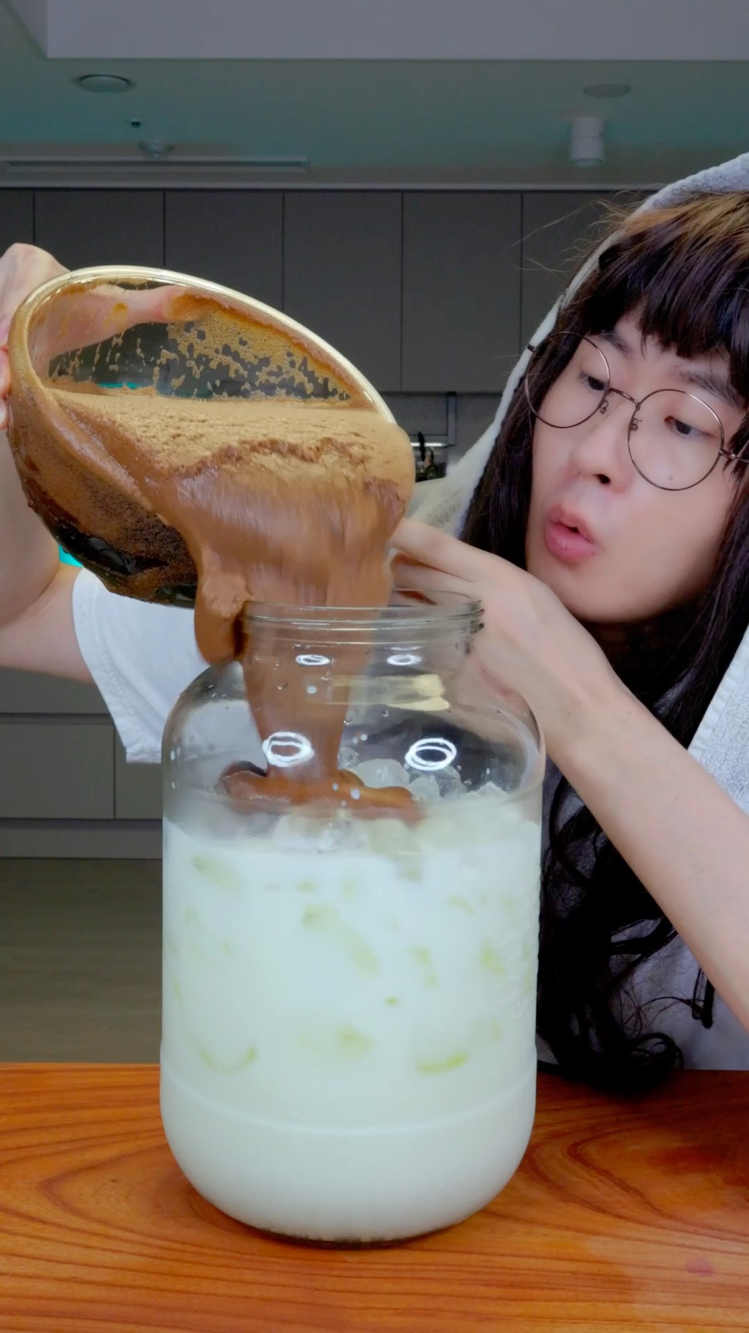 How to make dalgona coffee ice cream float