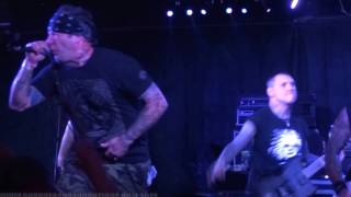 AGNOSTIC FRONT - Traitor n&#39; Public Assistance (Live)