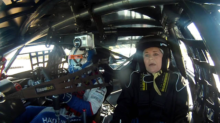 Jesse Dixon hotlap V8 Supercar-Funny passenger