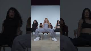 Já aprendeu a dança de &quot;Puntería&quot;? Vem aprender com a Shakira! 💗 #shorts