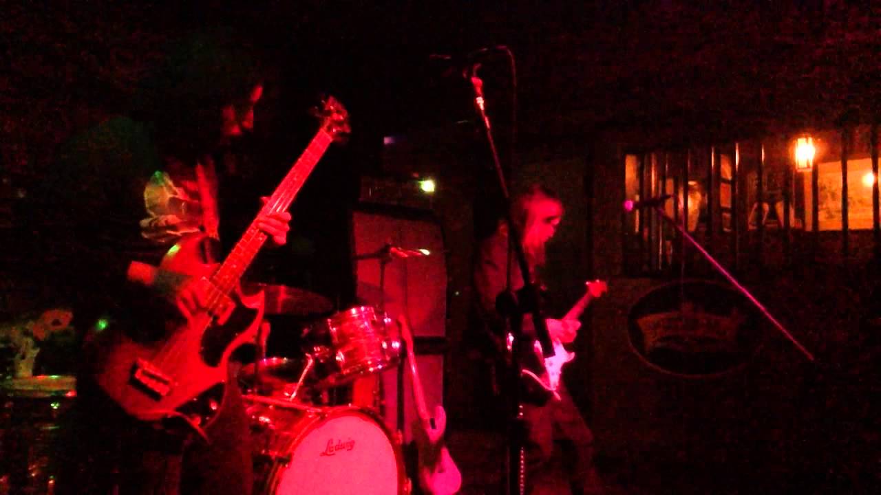 Amplified Heat live in Memphis, Oct 2015