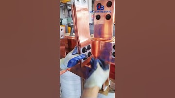 Fixing the busbars on the transformer body