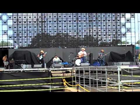 Justin Haigh - People Like Me Live @ AquaPalooza 2...