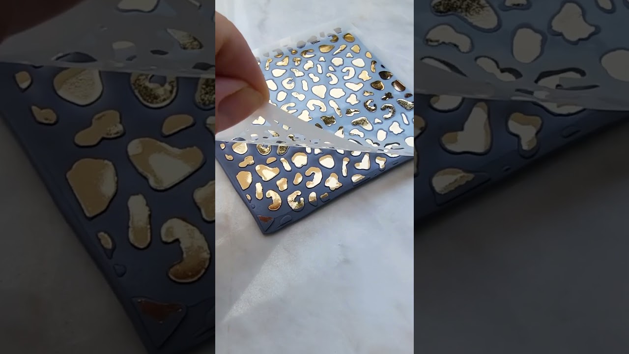 How to use a stencil to get texture with transfer foil✨ 
