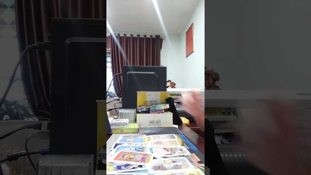 Bạn càng sợ thì ai đó càng muốn tiến về phía bạn ♥️. Ko chọn tụ.