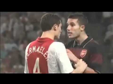 van Persie and Vermaelen fight (Kinda). Ajax cup: Arsenal vs Ajax Thomas Vermaelen vs Robin van Persie Robin van Persie vs Thomas Vermaelen brawl fight van persie fight arsenal fight, van persie first goal for arsenal Thomas Vermalen vs Vidic vermaelen fight van persie fight vermalen Vermalen Fulham vermalen injury vermaelen tackle vs fulham ÙÙØ±ÙØ§ÙÙÙÙ ÙØªØ§Ù ÙØ§Ù Ø¨ÙØ±Ø³Ù Vermaelen lutte van Persie Vermaelen lucha van Persie Vermaelen walki van Persie Vermaelen vechten Van Persie Vermaelenäºåèä½©è¥¿Vermaelen Kampf van Persie ÐÐµÑÐ¼Ð°Ð»ÐµÐ½ Ð±Ð¾ÑÑÐ±Ñ Ð²Ð°Ð½ ÐÐµÑÑÐ¸ ÐÐµÑÐ¼Ð°Ð»ÐµÐ½ Ð¸ Ð²Ð°Ð½ ÐÐµÑÑÐ¸ Ð±Ð¾ÑÐ¾ÑÑÑÑ Vermaelen og van Persie slÃ¥ss Vermaelen y Van Persie lucha Vermaelen und van Persie zu kÃ¤mpfen ÙÙØ±ÙØ§ÙÙÙÙ ÙØ§Ù Ø¨ÙØ±Ø³Ù ÙÙÙØ§ÙØ­Ø© Vermaelen og van Persie slÃ¥ss Vermaelen en Van Persie te bestrijden manchester united vs mls all star 2011 highlights Arsenal preseason Arsenal vs Boca Juniors Arsenal vs NY Redbulls, Arsenal Emirates cup Van persie goal vs Boca juniors Aaron Ramsey goal vs Boca juniors , Gervinho vs Boca juniors