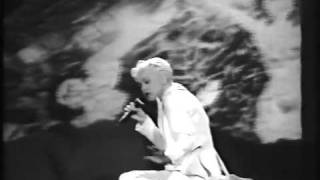 Cyndi Lauper The World is Stone Live France '92