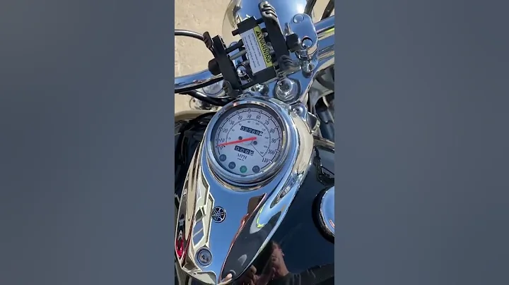 First start of the season - 2008 Yamaha V Star 650 with only 2,700 miles. Popped right off