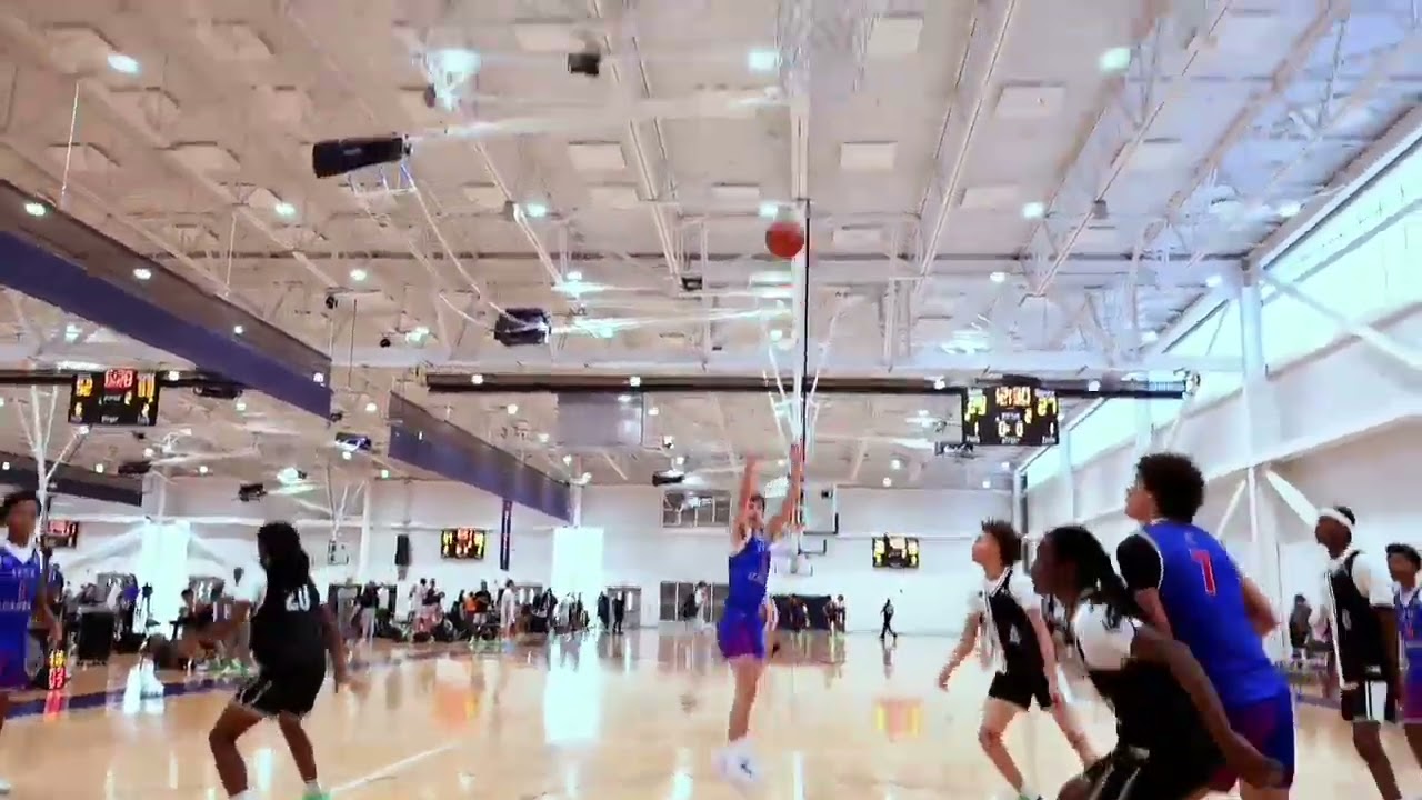 Drive Middle, Pump Fake, Pull Up Mid Range Jumper | Thomas