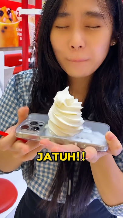 MAKAN ES KRIM PAKE HP 32 JUTA !! 3 BOBA !!