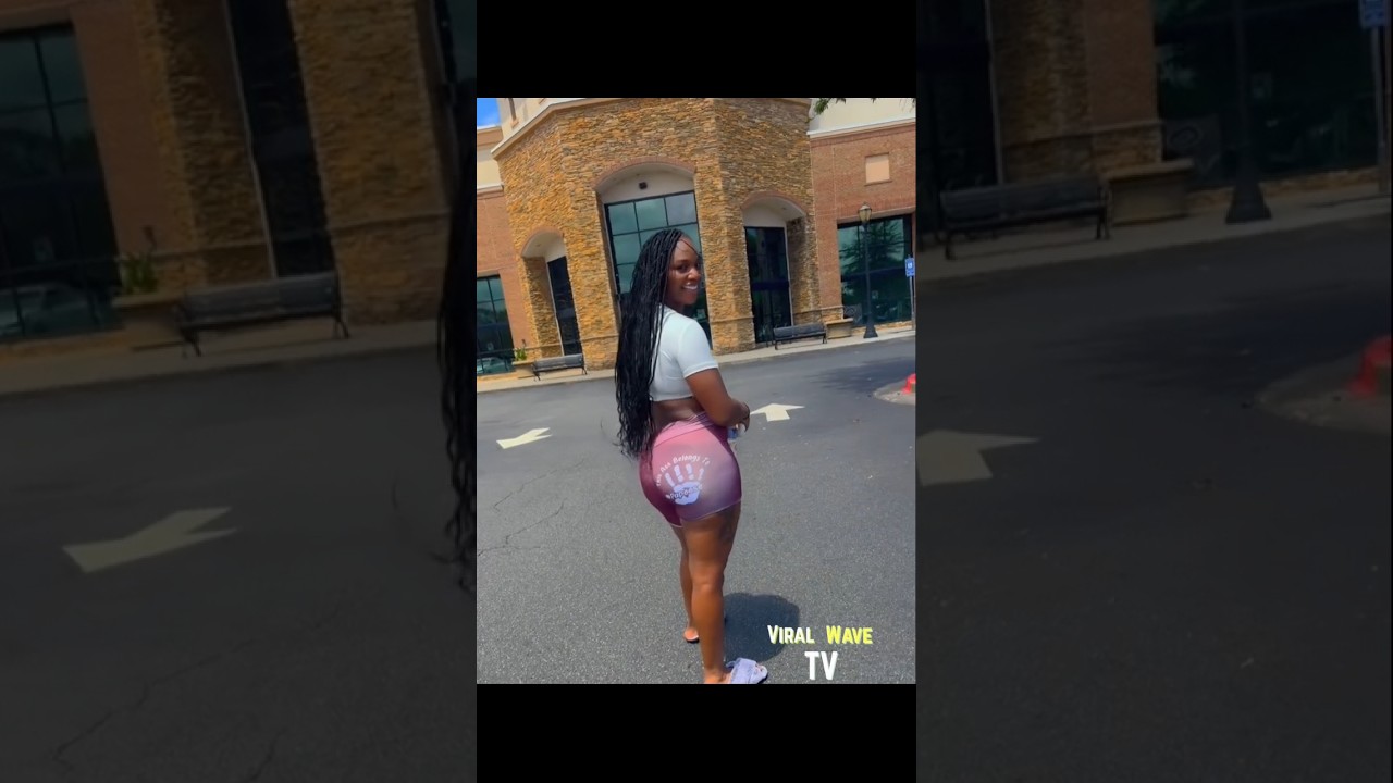 Кларисса Шилдс дала понять, что её хлопушки принадлежат Папусу