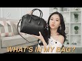 WHAT'S IN MY BAG? 😗 | Molita Lin