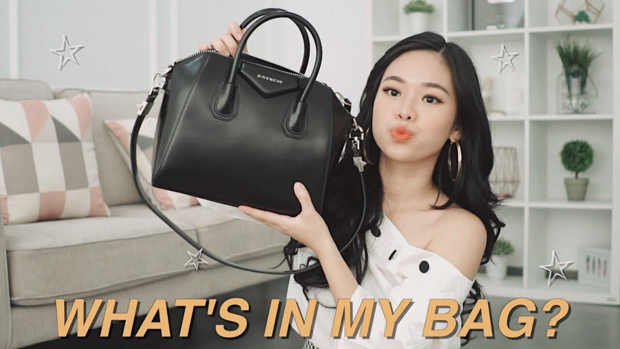 WHAT'S IN MY BAG? 😗 | Molita Lin