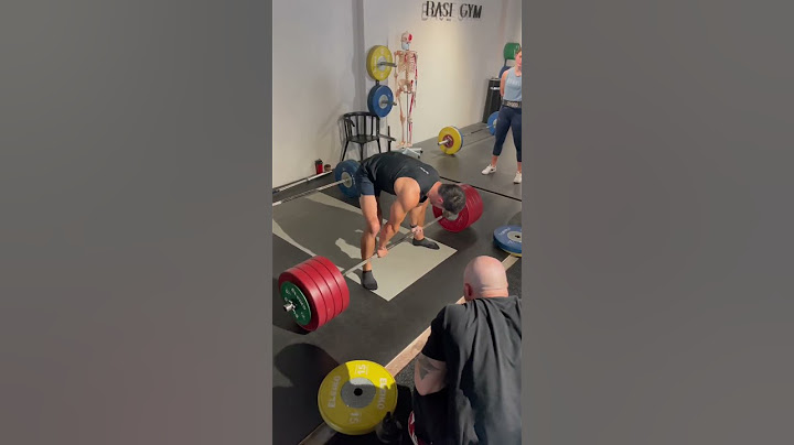 Deadlifting over 2.5x my bodyweight at 90kg 🤯🤯🤯