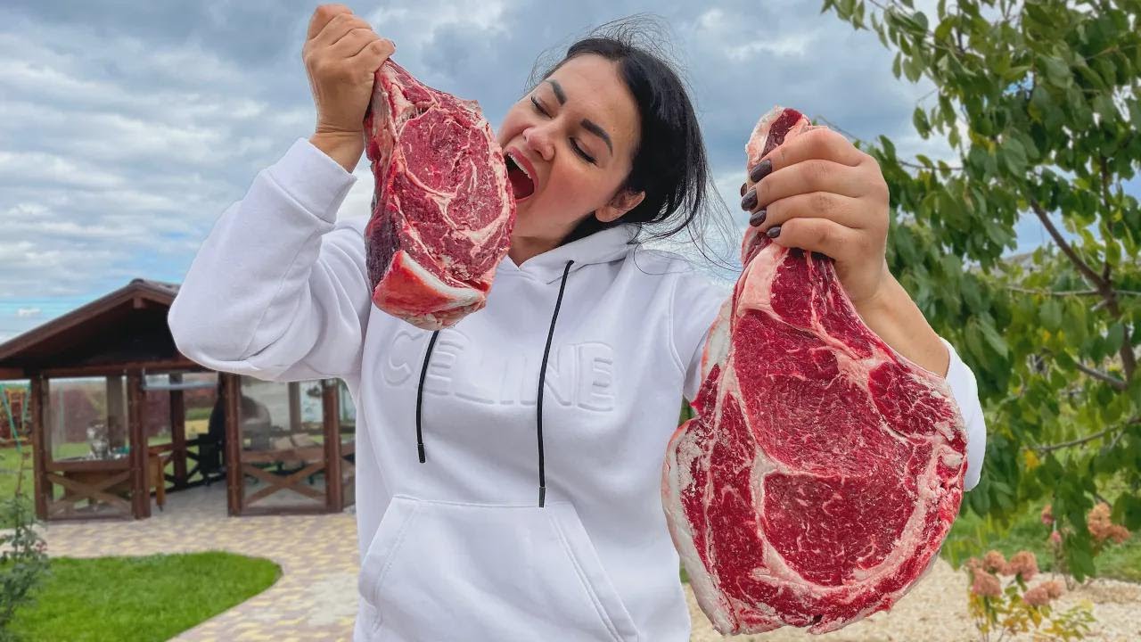 Te steki aż chce się zjeść na surowo! Grillowane mięso, które zawróci ci w głowie