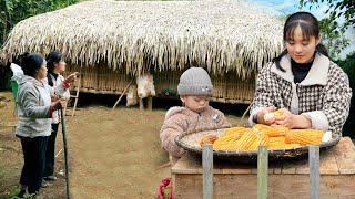 Download Lagu The girl helped an elderly woman who lived alone. Giving a little love is also a joy. MP3