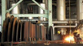 A Rare Look Inside a Power Plant’s Giant Steam Turbine