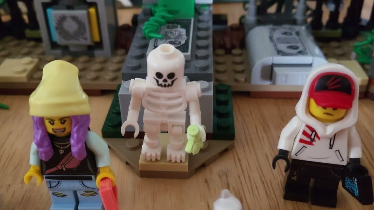 LEGO Hidden Side Graveyard: Haunted Favorite!