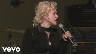 Vignette de la vidéo "Cyndi Lauper - Money Changes Everything (from Live...At Last)"