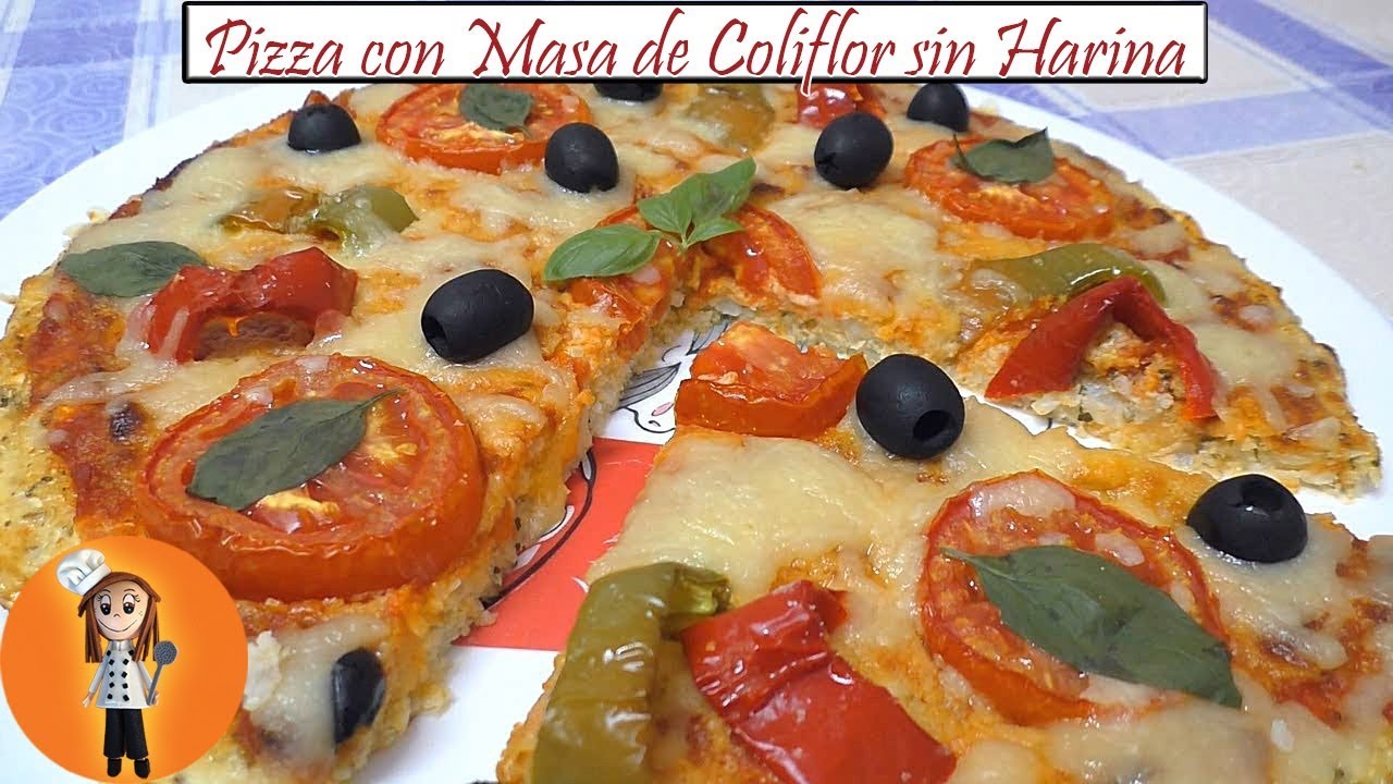 Pizza con masa de coliflor sin harina | Receta de Cocina en Familia