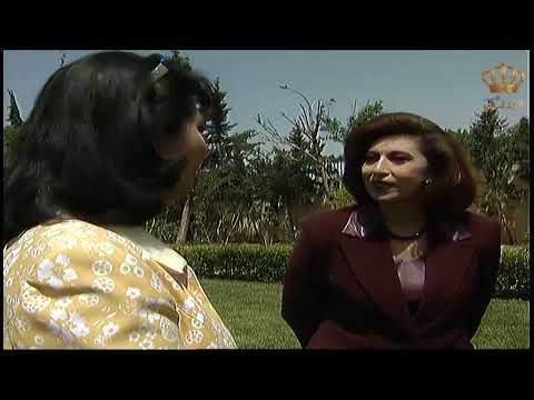 عودة الفنانة قمر الصفدي بعد اعتزال 10 سنوات ولقاء في حديقة التلفزيون الأردني عام 2001 