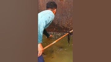 Remove Trash Clog On Water Gate #unclog #satisfying #drain #short