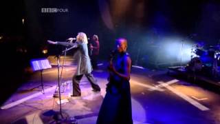 David Bowie - Heroes (Glastonbury, 2000)
