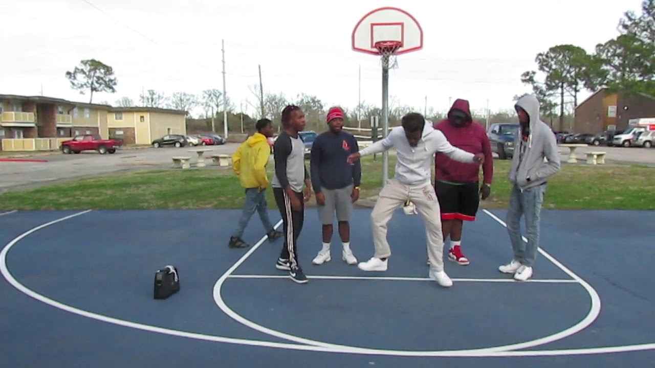 migosemoji a chain ( offical dance video) YouTube