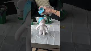 Watch this acrylic pouring pov🤯🎨 #artsandcrafts #bearbuild #cute