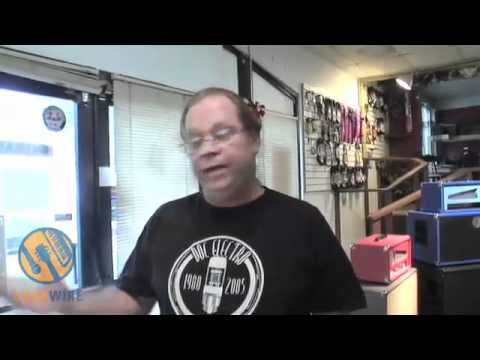 Watch Doc Electro DE-210: Perfect Amp For The Country Gentleman on YouTube