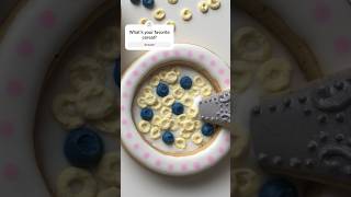 I made tiny cereal cookies with royal icing #miniaturefood #relaxingvideo #cookiedesign