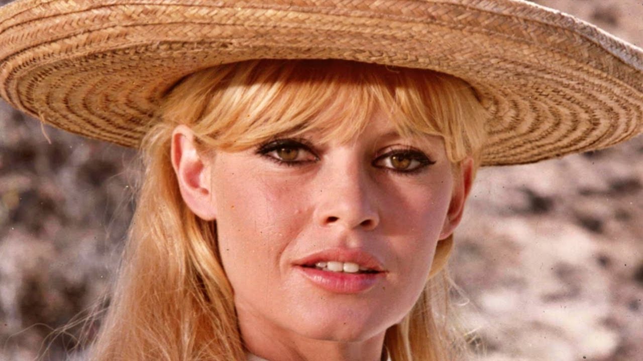 Brigitte Bardot Goes Bare—Pictures Don’t Lie! Take a look